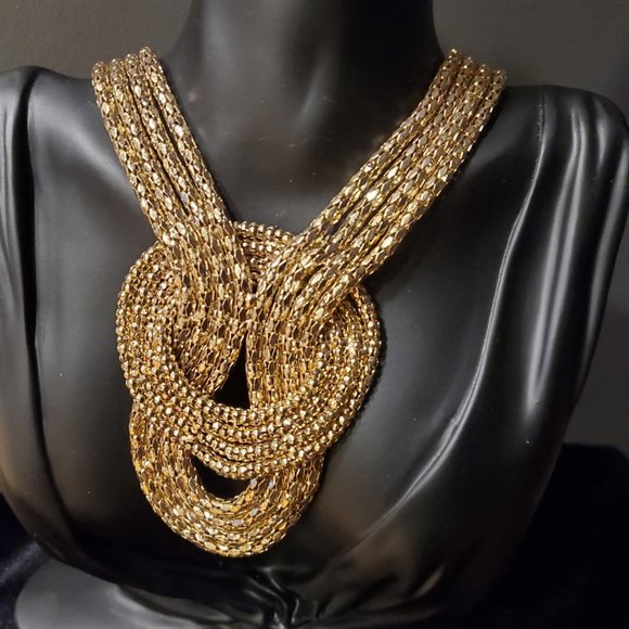 Necklace - Picture 2 of 4